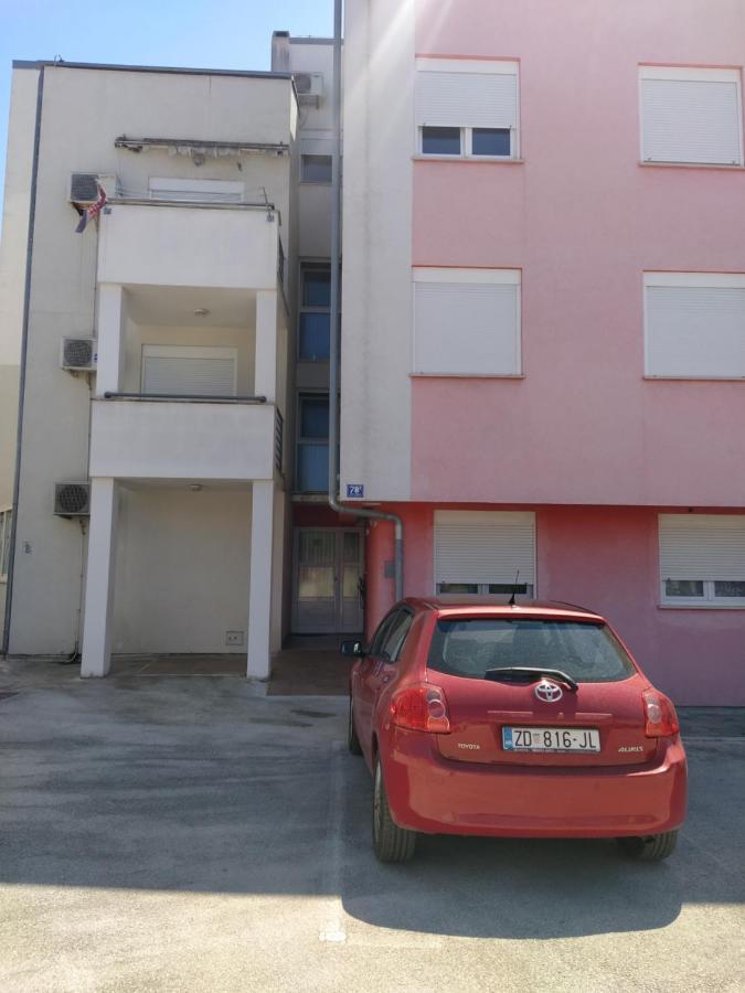 Apartman Miriam Zara Esterno foto