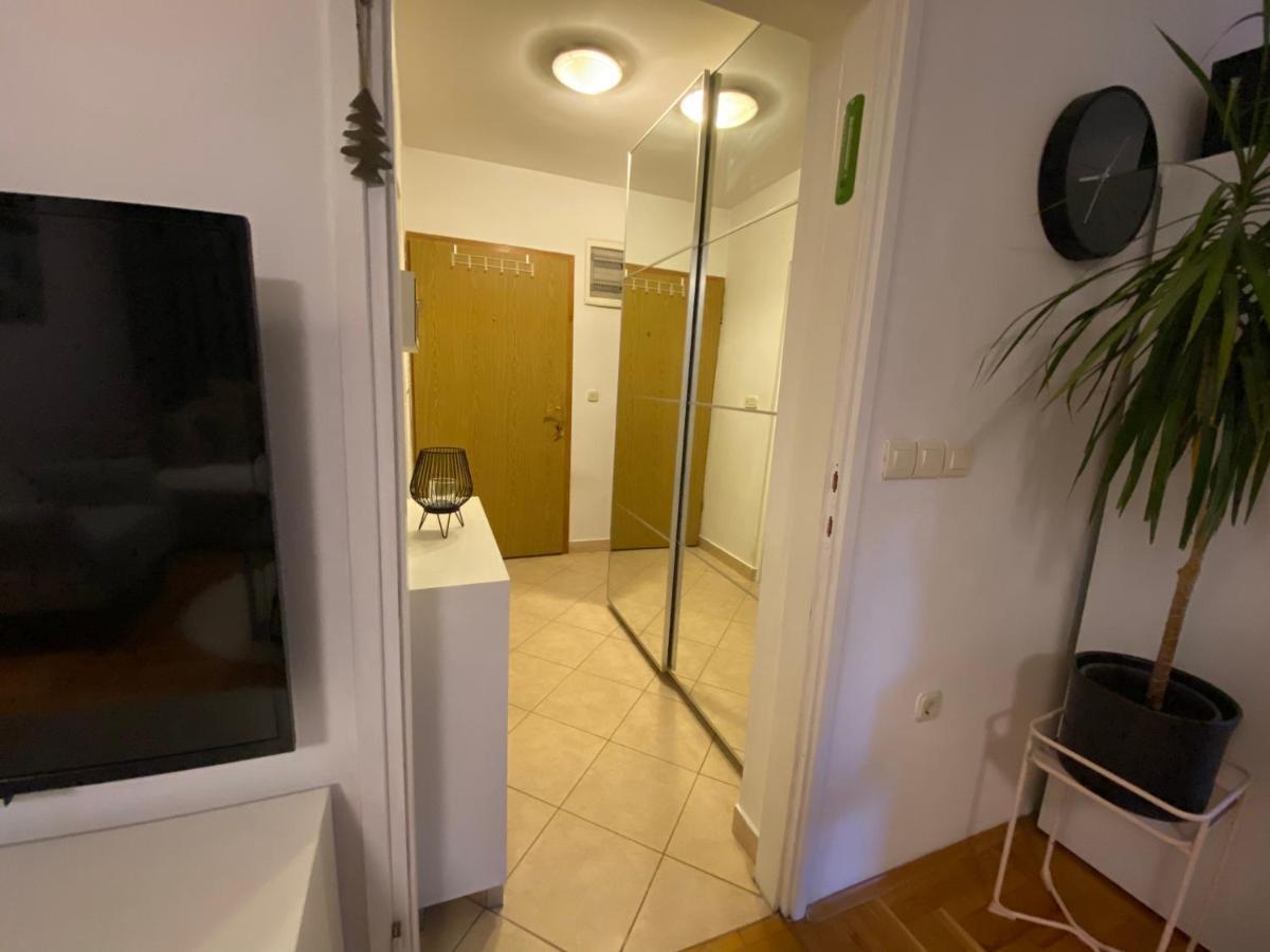 Apartman Miriam Zara Esterno foto
